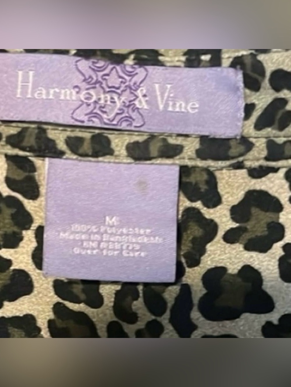 Leopard Print Button-Down Shirt - Black & White Harmony and Vine size M - Picture 4 of 4